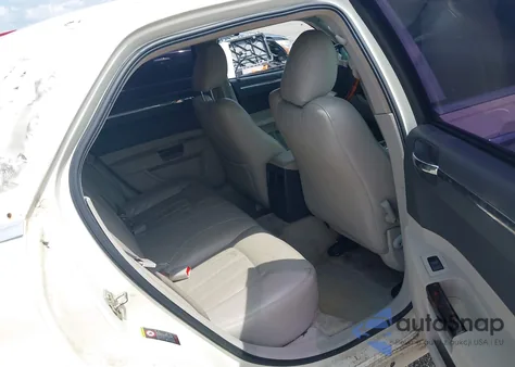 2005 Chrysler 300C from USA, damaged, VIN 2C3AA63H55H578415